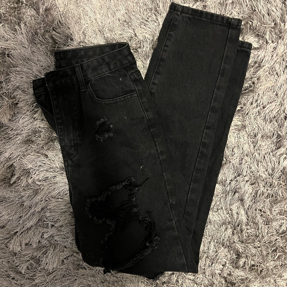 black washed mom jeans